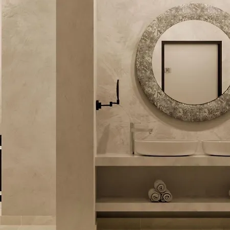 Delfini & Hotell Archangelos (Rhodes)